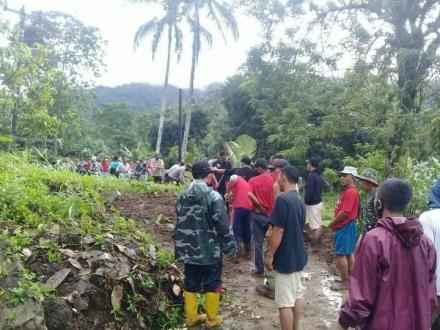 Tindak Lanjut Bencana Longsor di Desa Sepang, Perbekel Mohonkan Bantuan Dinas Terkait
